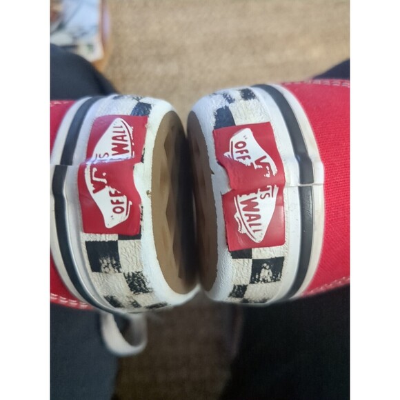 Unisex Bundle Of  2 Pairs Shoes Size 2  Red Vans Black Skechers. Light Wear. - Picture 15 of 16